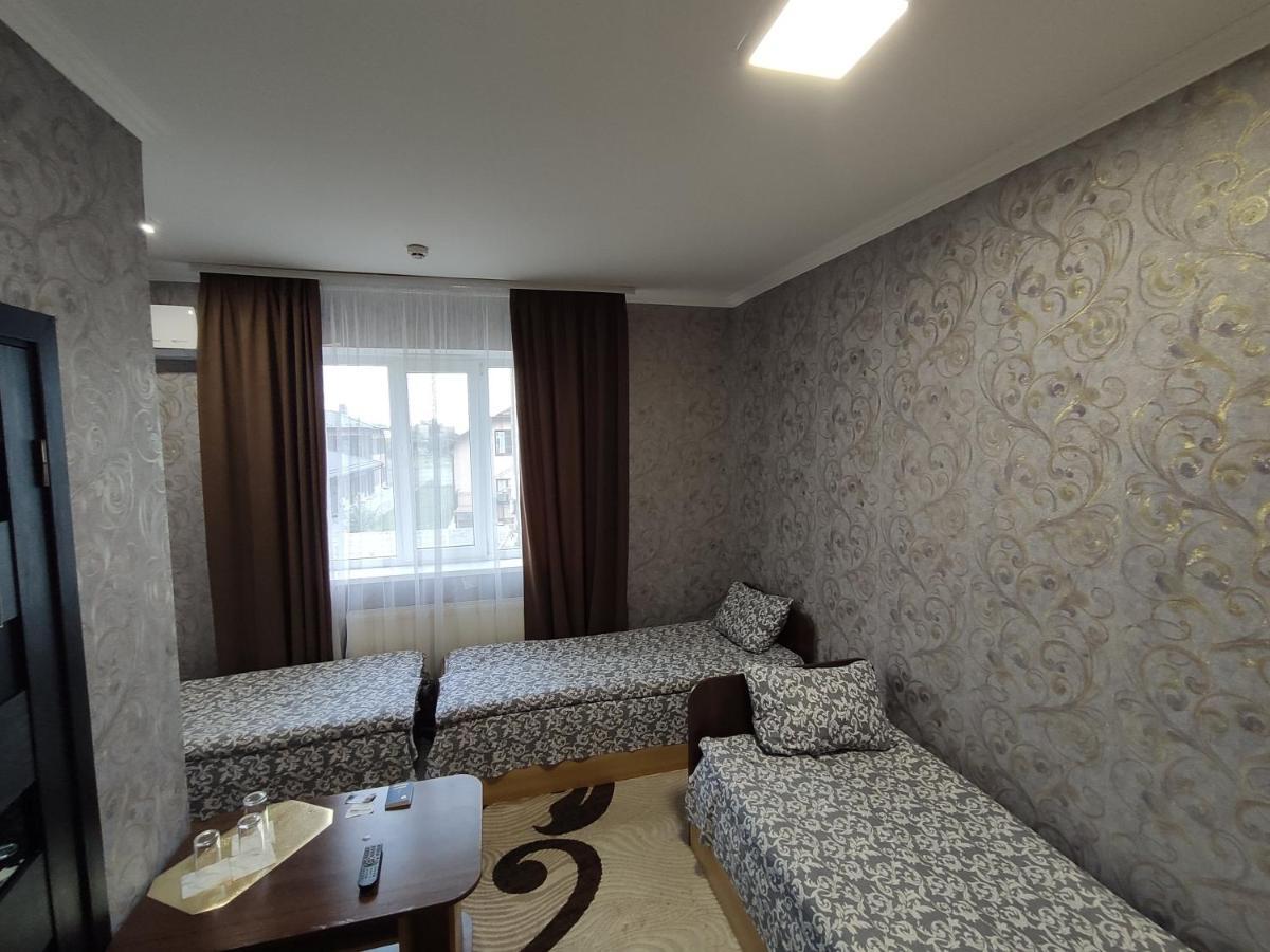 Bila Krynytsya  Karavan酒店 外观 照片