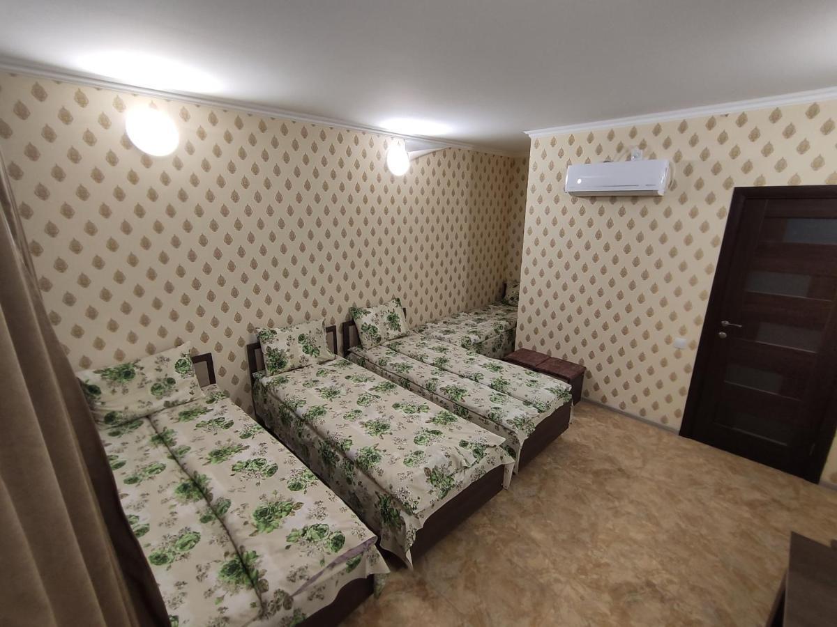 Bila Krynytsya  Karavan酒店 外观 照片