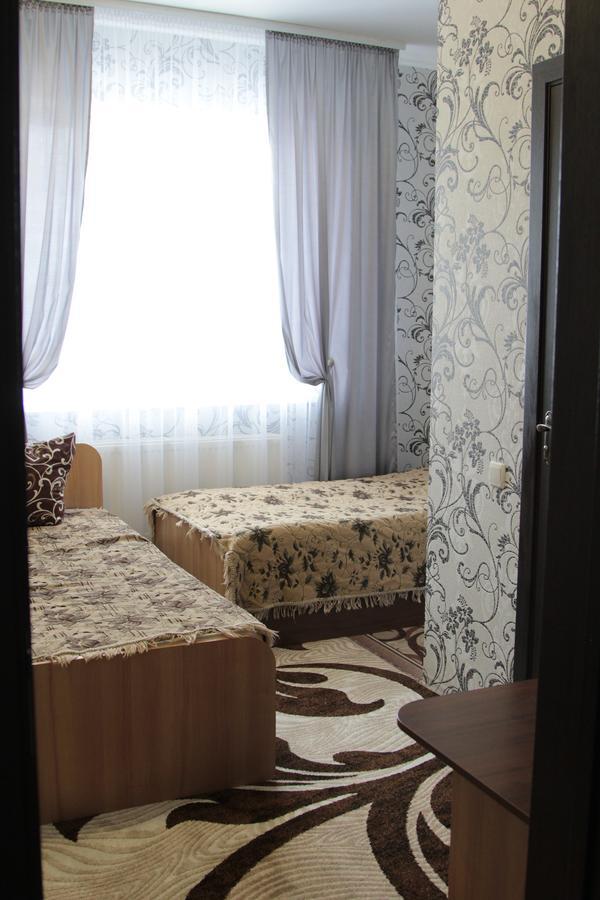 Bila Krynytsya  Karavan酒店 外观 照片
