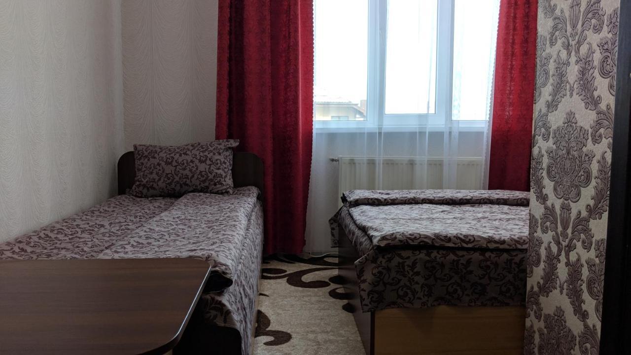 Bila Krynytsya  Karavan酒店 外观 照片