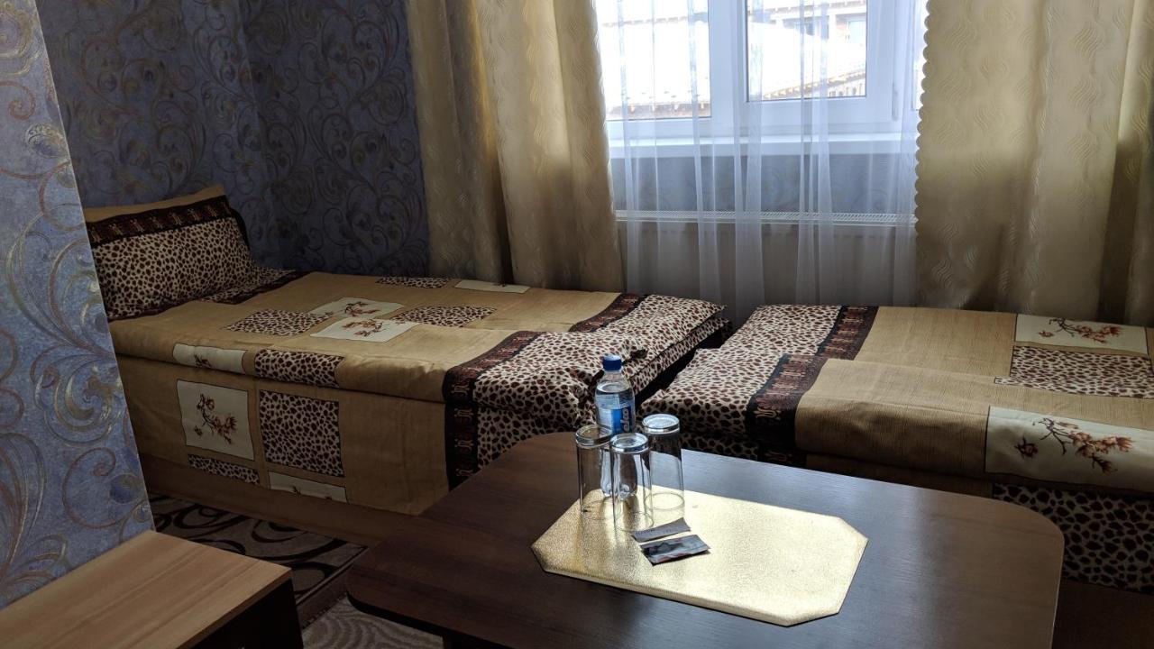 Bila Krynytsya  Karavan酒店 外观 照片